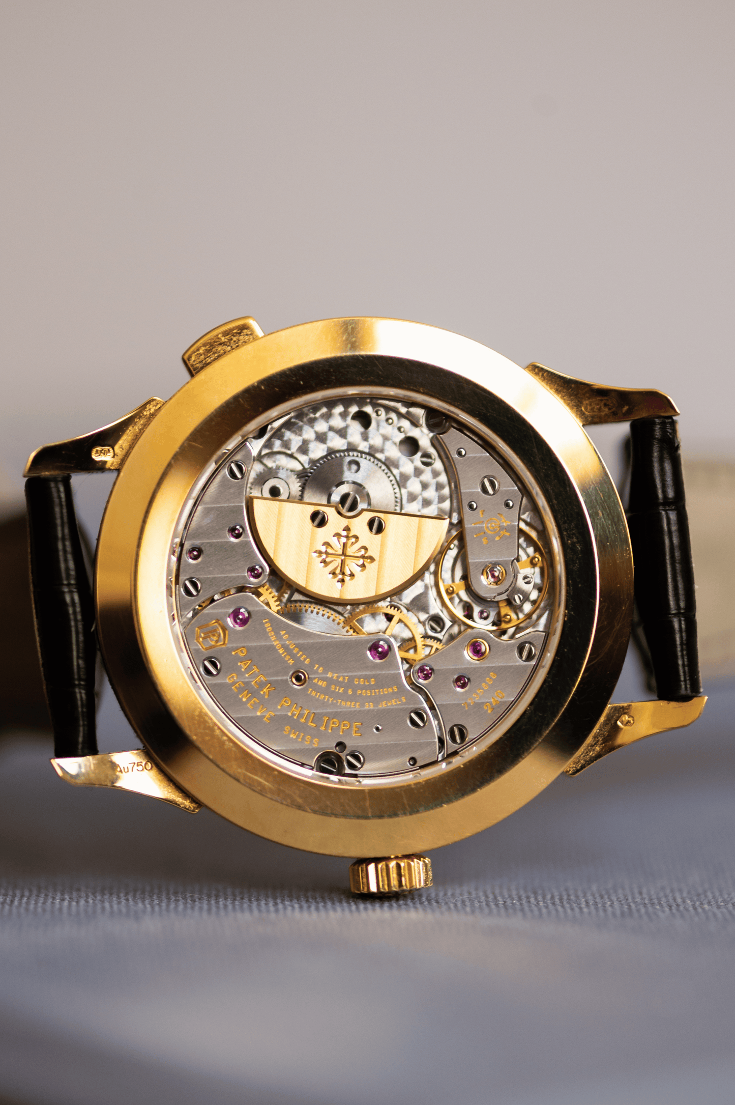 2021 Patek Philippe World-Time 5231J-001 38.5mm
