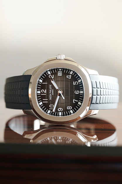 Patek aquanaut 2018 hotsell